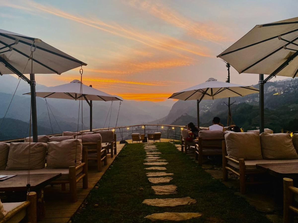 Phansi - Glamping, View Point 360, Bar & Bbq サパ エクステリア 写真