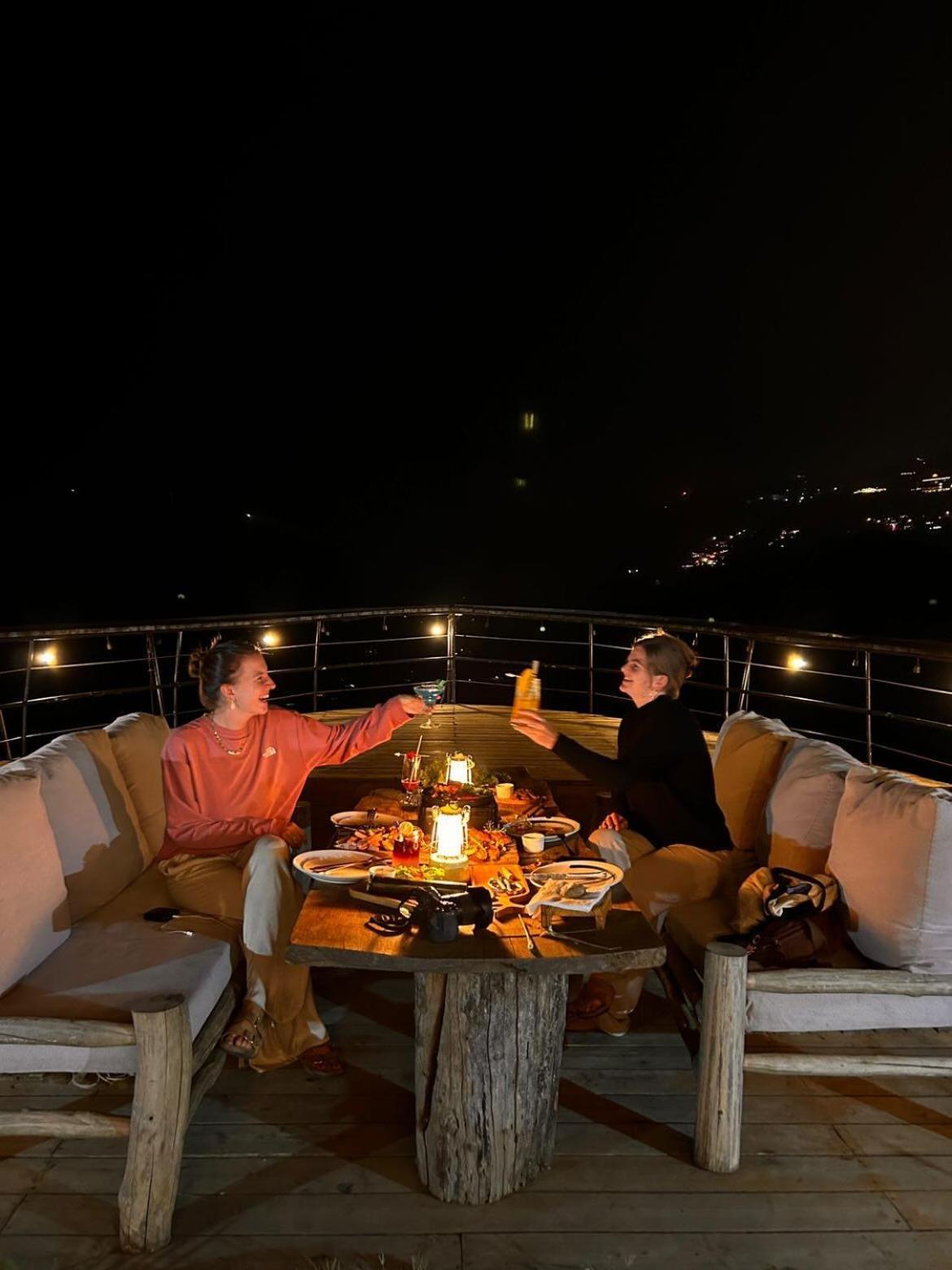 Phansi - Glamping, View Point 360, Bar & Bbq サパ エクステリア 写真