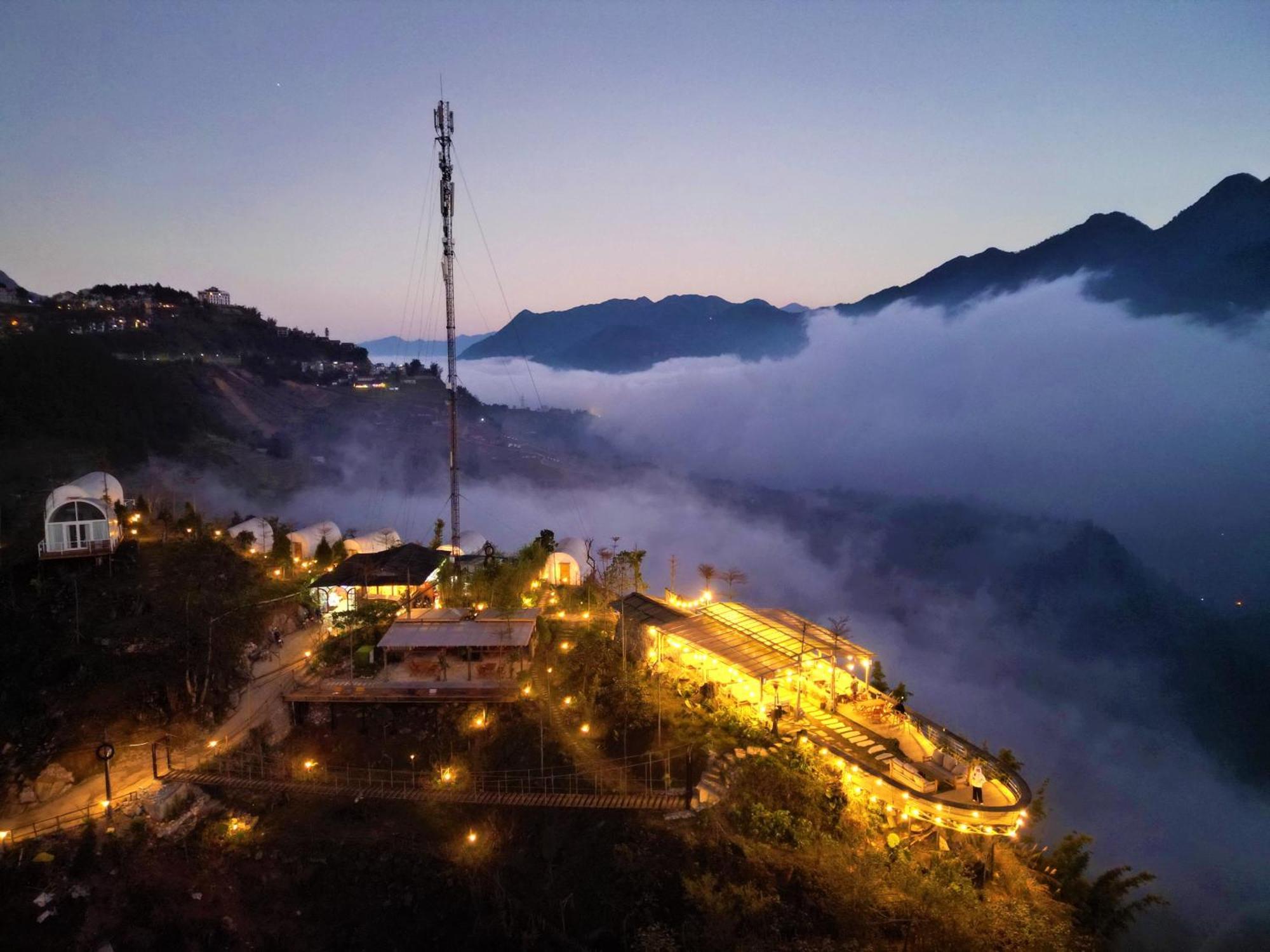 Phansi - Glamping, View Point 360, Bar & Bbq サパ エクステリア 写真